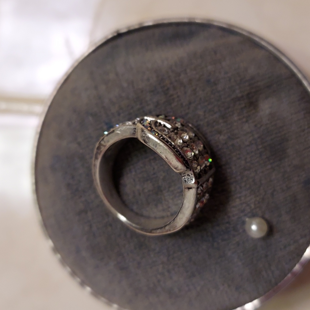 Premier Designs Silver & Rhinestone Buckle Ring - Picture 9 of 11